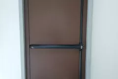 Porte métallique à un vantail 1000 x ht 2150 mm