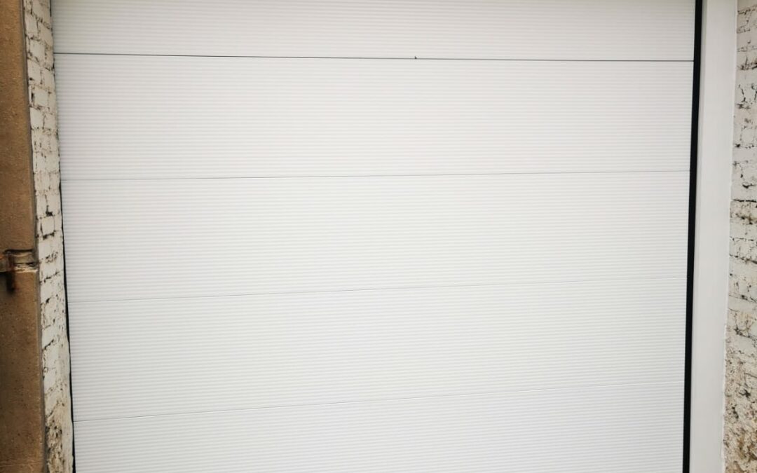 Porte industrielle sectionnelle à Folschwiller : performance et efficacité énergétique !